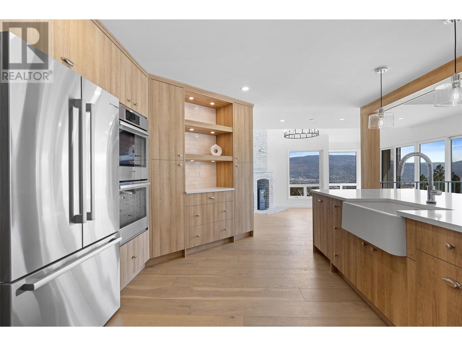 2632 Forsyth Drive, Penticton, British Columbia  V2A 8Y9 - Photo 10 - 10351310