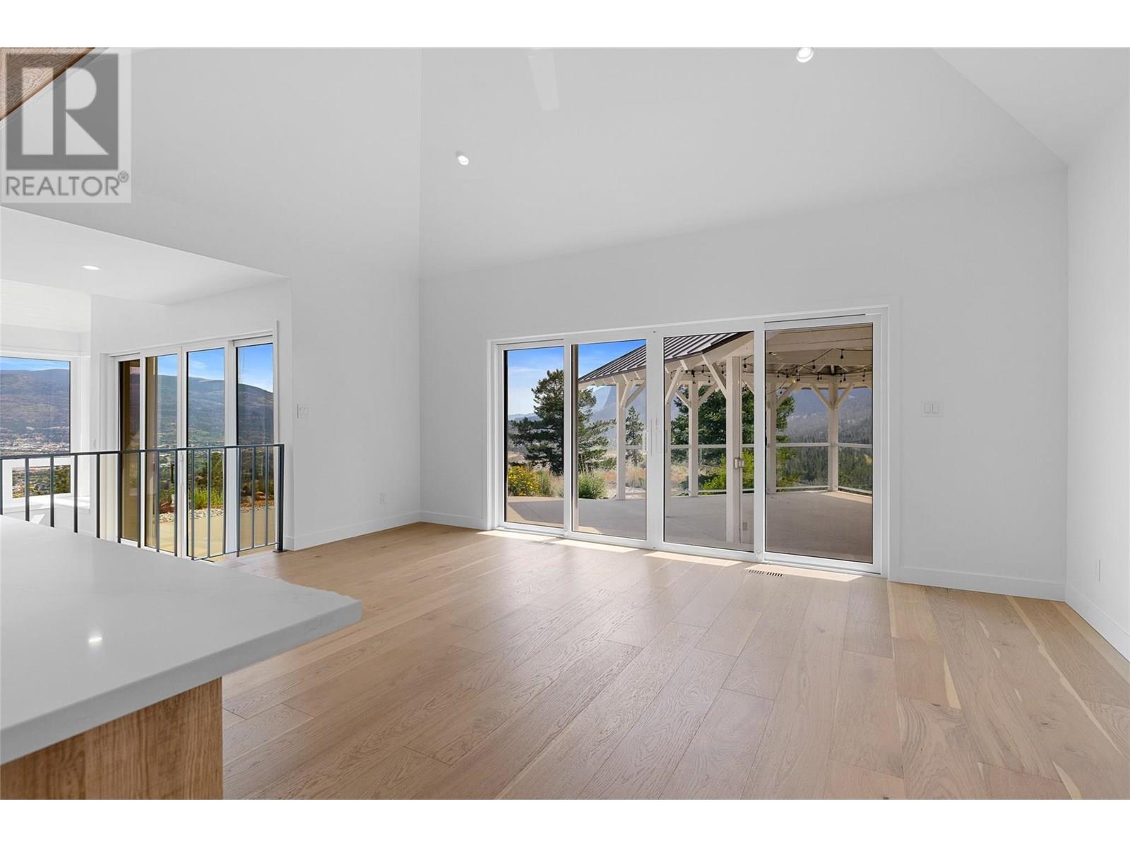 2632 Forsyth Drive, Penticton, British Columbia  V2A 8Y9 - Photo 11 - 10351310