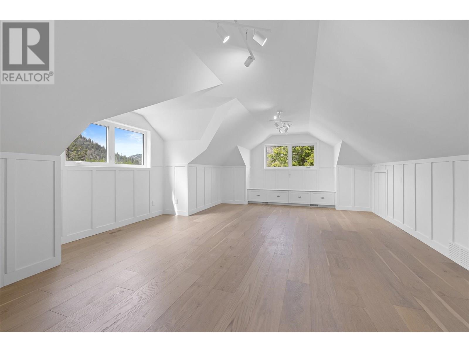 2632 Forsyth Drive, Penticton, British Columbia  V2A 8Y9 - Photo 29 - 10351310