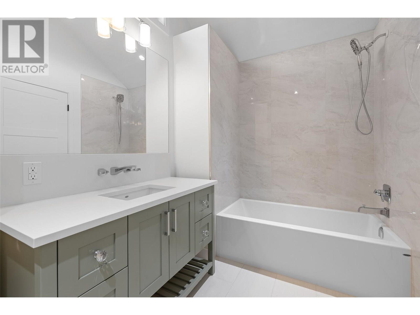 2632 Forsyth Drive, Penticton, British Columbia  V2A 8Y9 - Photo 31 - 10351310