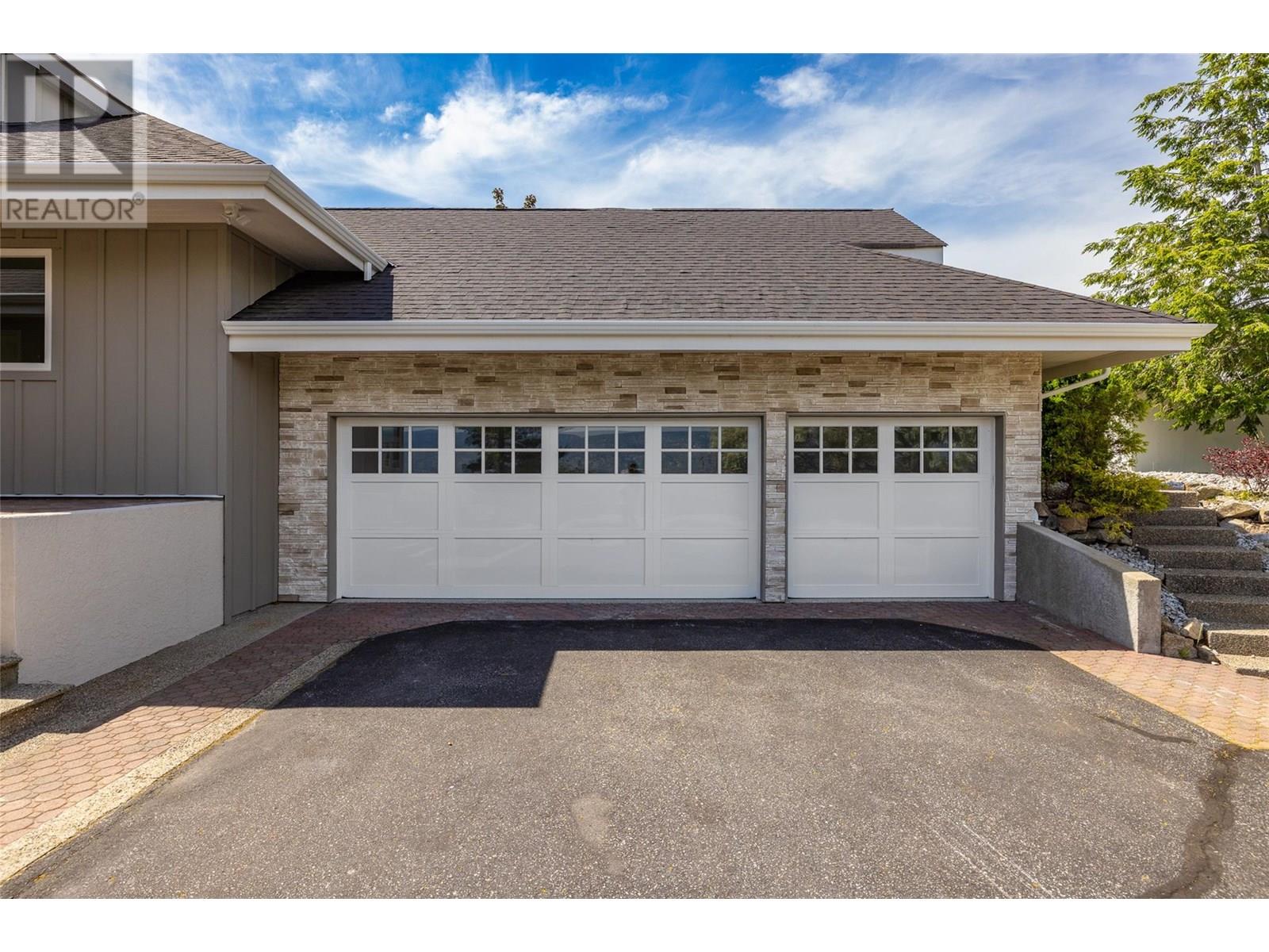 2632 Forsyth Drive, Penticton, British Columbia  V2A 8Y9 - Photo 42 - 10351310