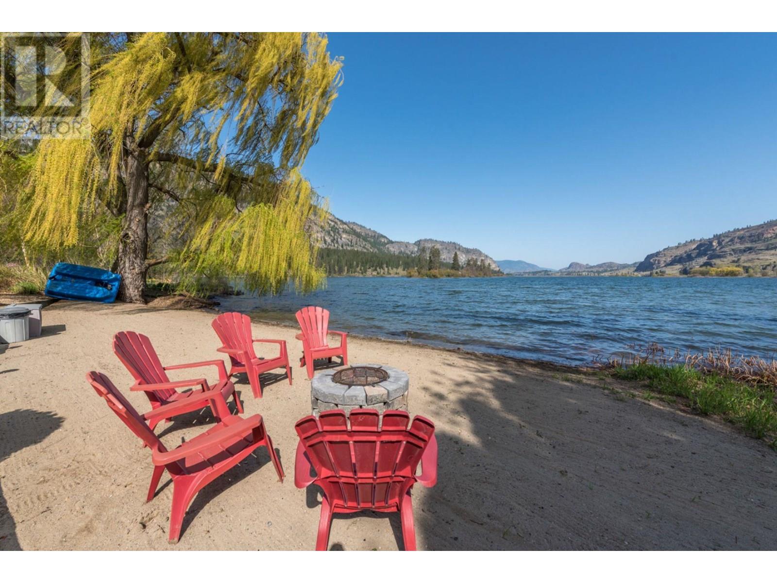 166 Sundial Road, Oliver, British Columbia  V0H 1T0 - Photo 3 - 10345554