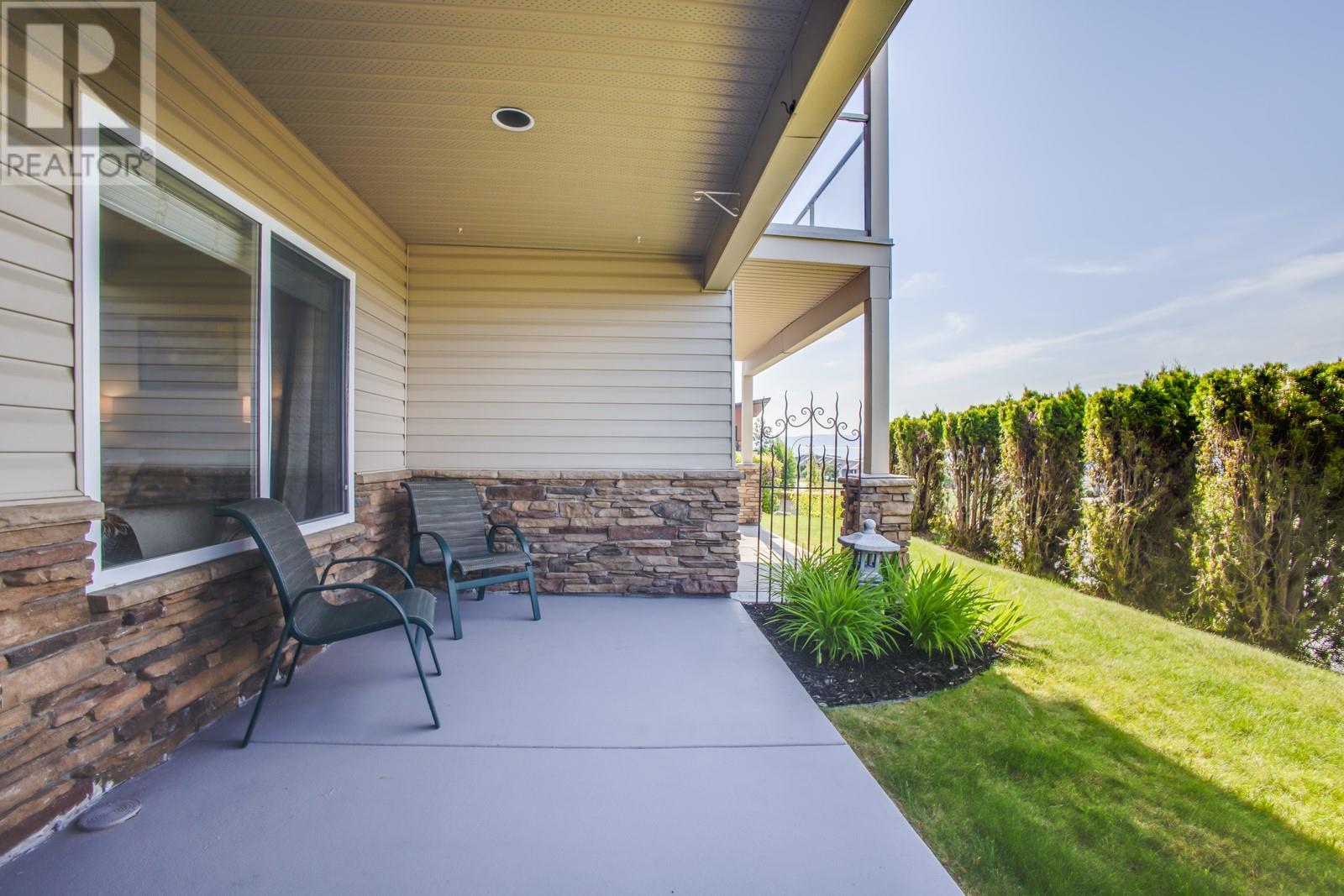 700 South Crest Drive Unit# 2, Kelowna, British Columbia  V1W 4X7 - Photo 33 - 10351545