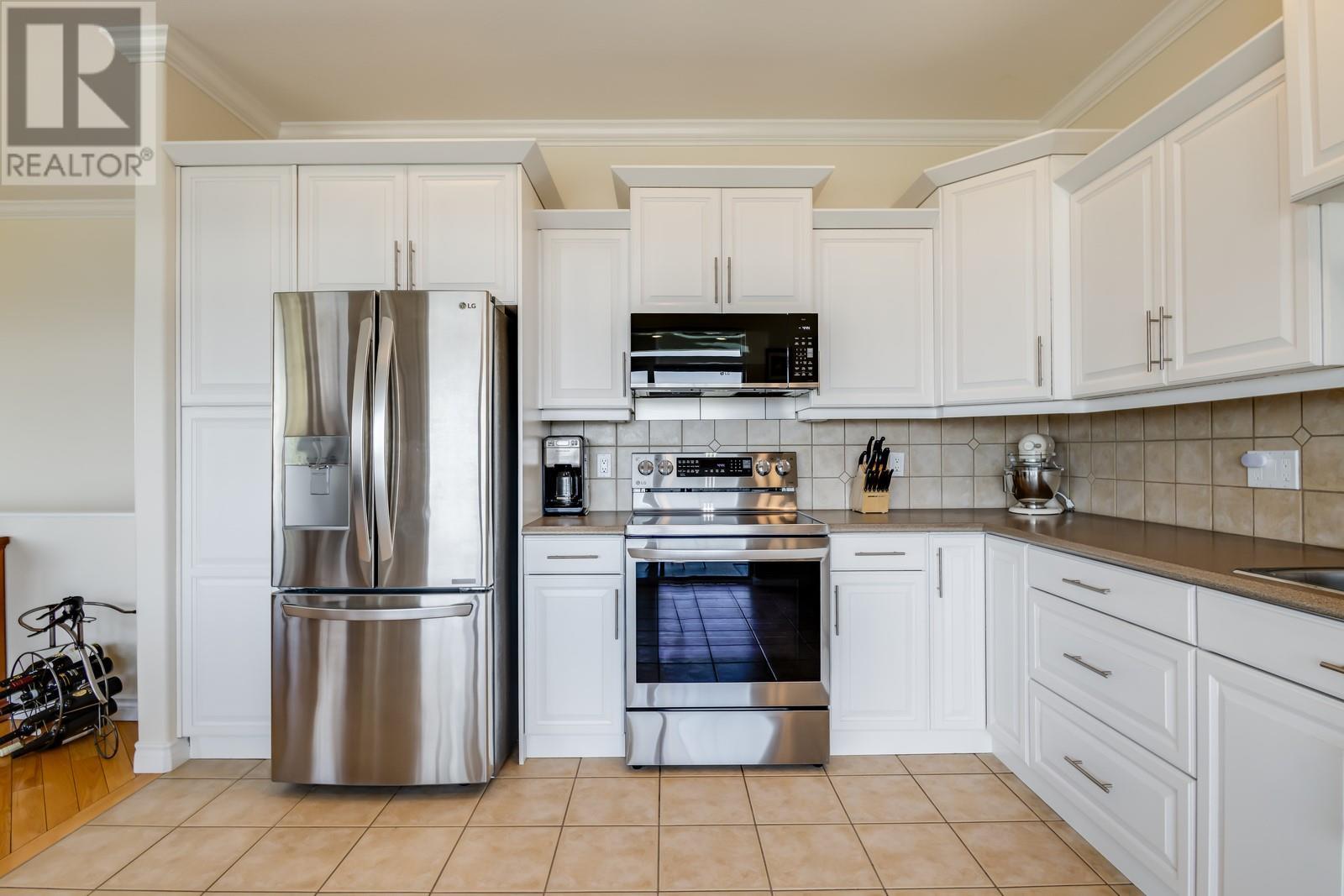 700 South Crest Drive Unit# 2, Kelowna, British Columbia  V1W 4X7 - Photo 9 - 10351545