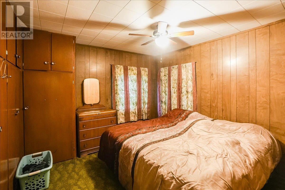 3601 3rd Avenue, Castlegar, British Columbia  V1N 2R7 - Photo 19 - 10352032