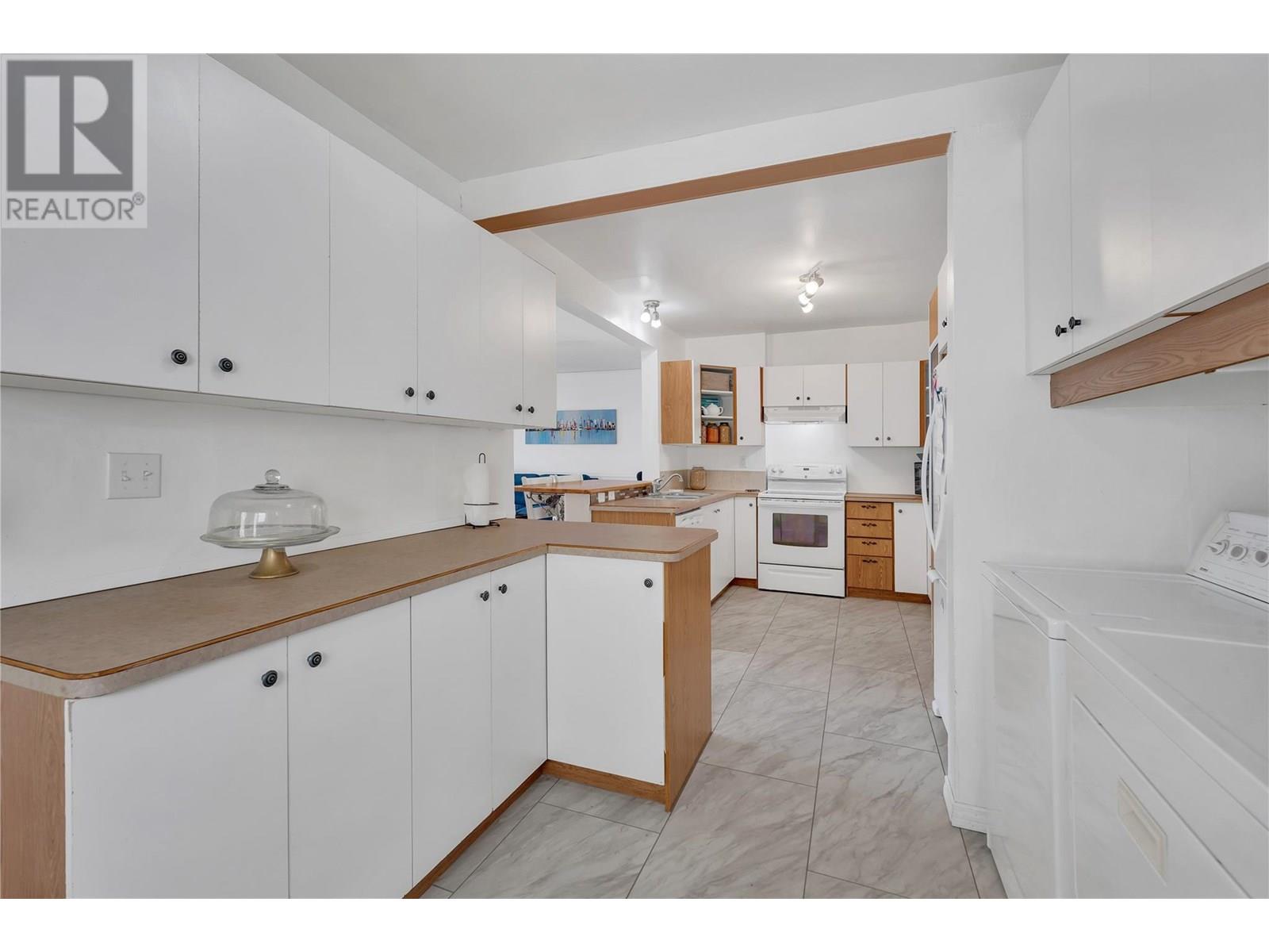 616 Burns Street, Penticton, British Columbia  V2A 4X3 - Photo 13 - 10352091