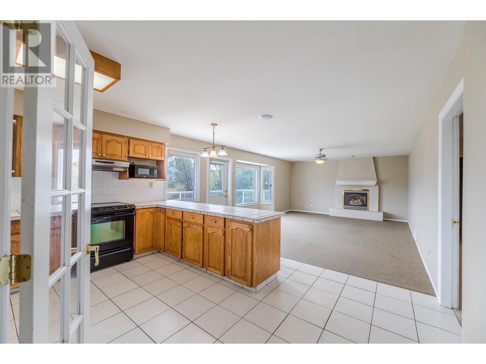 6405 Newton Road, Summerland, British Columbia  V0H 1Z7 - Photo 5 - 10352037