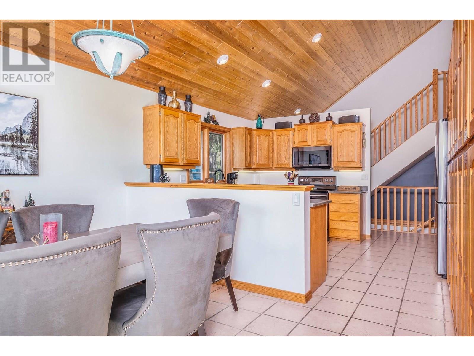 705 Monashee Road, Silver Star, British Columbia  V1B 3M1 - Photo 12 - 10351324