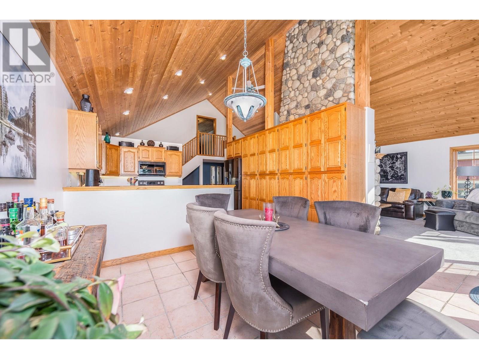 705 Monashee Road, Silver Star, British Columbia  V1B 3M1 - Photo 13 - 10351324