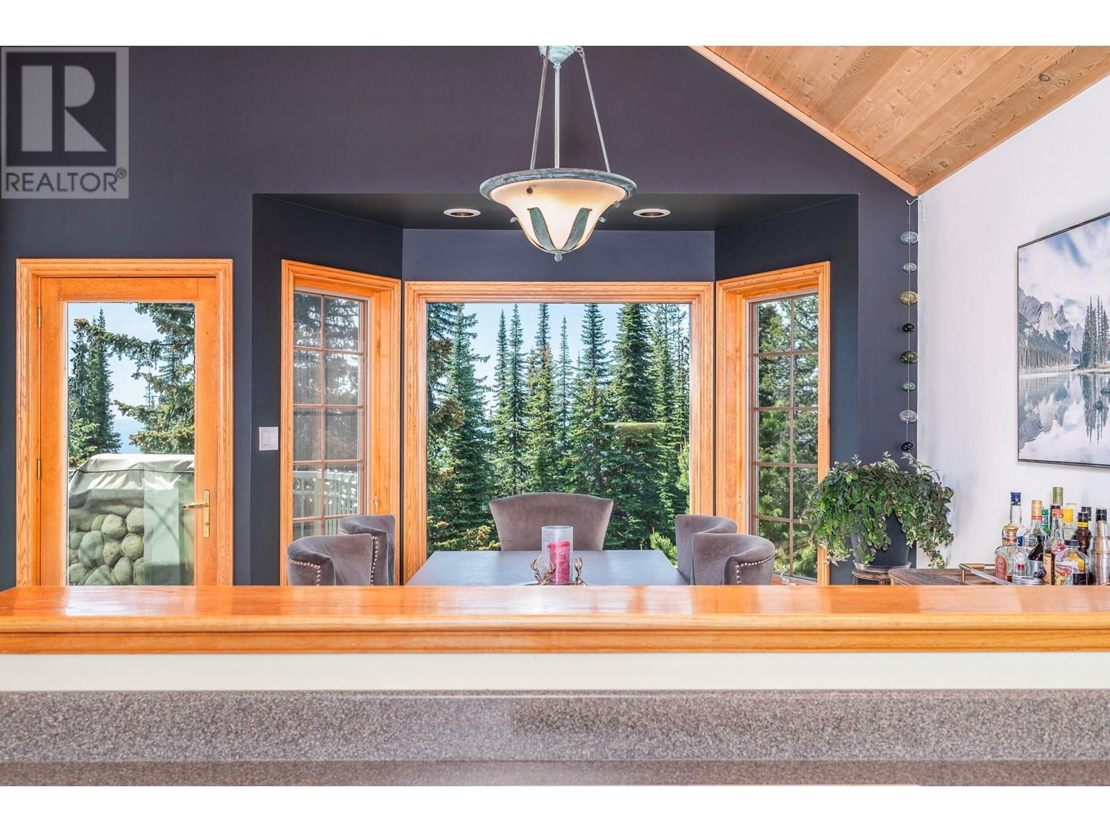 705 Monashee Road, Silver Star, British Columbia  V1B 3M1 - Photo 15 - 10351324