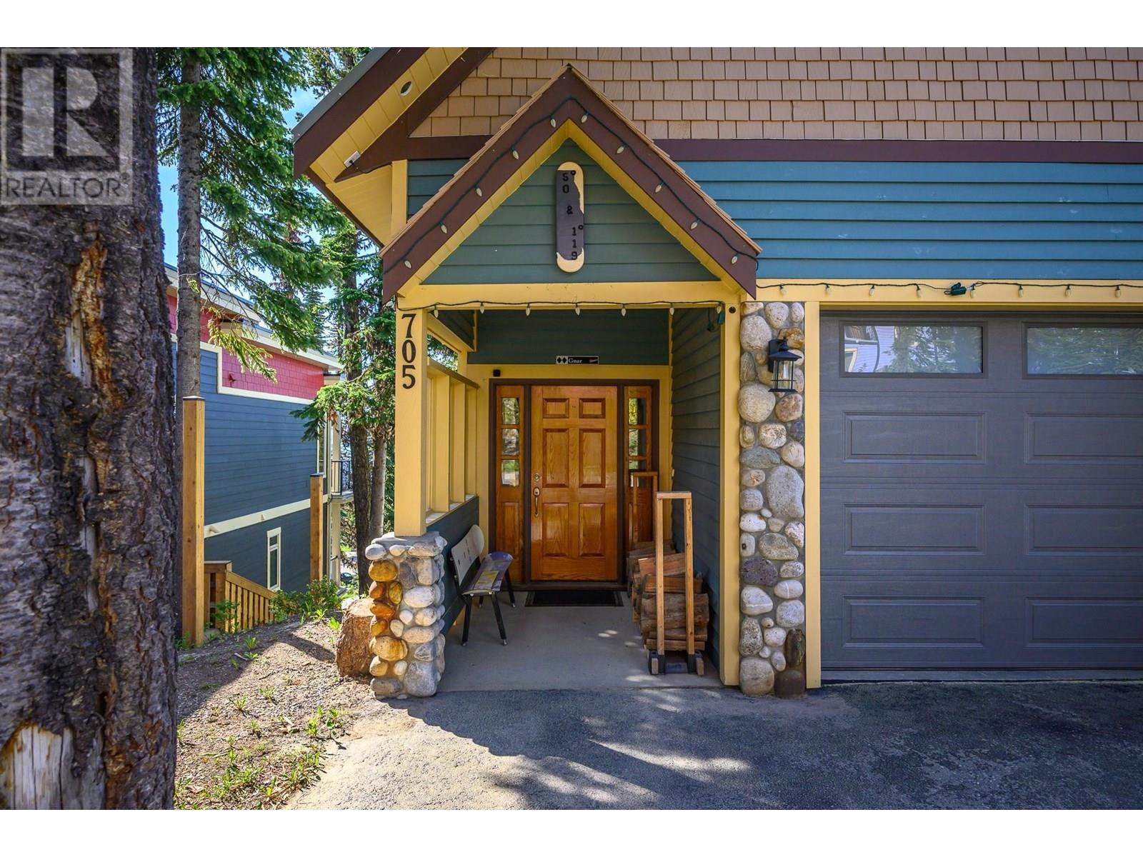 705 Monashee Road, Silver Star, British Columbia  V1B 3M1 - Photo 5 - 10351324