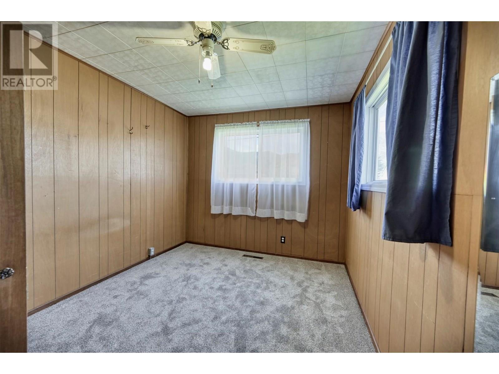5887 Okanagan Street Street, Oliver, British Columbia  V0H 1T0 - Photo 12 - 10351962