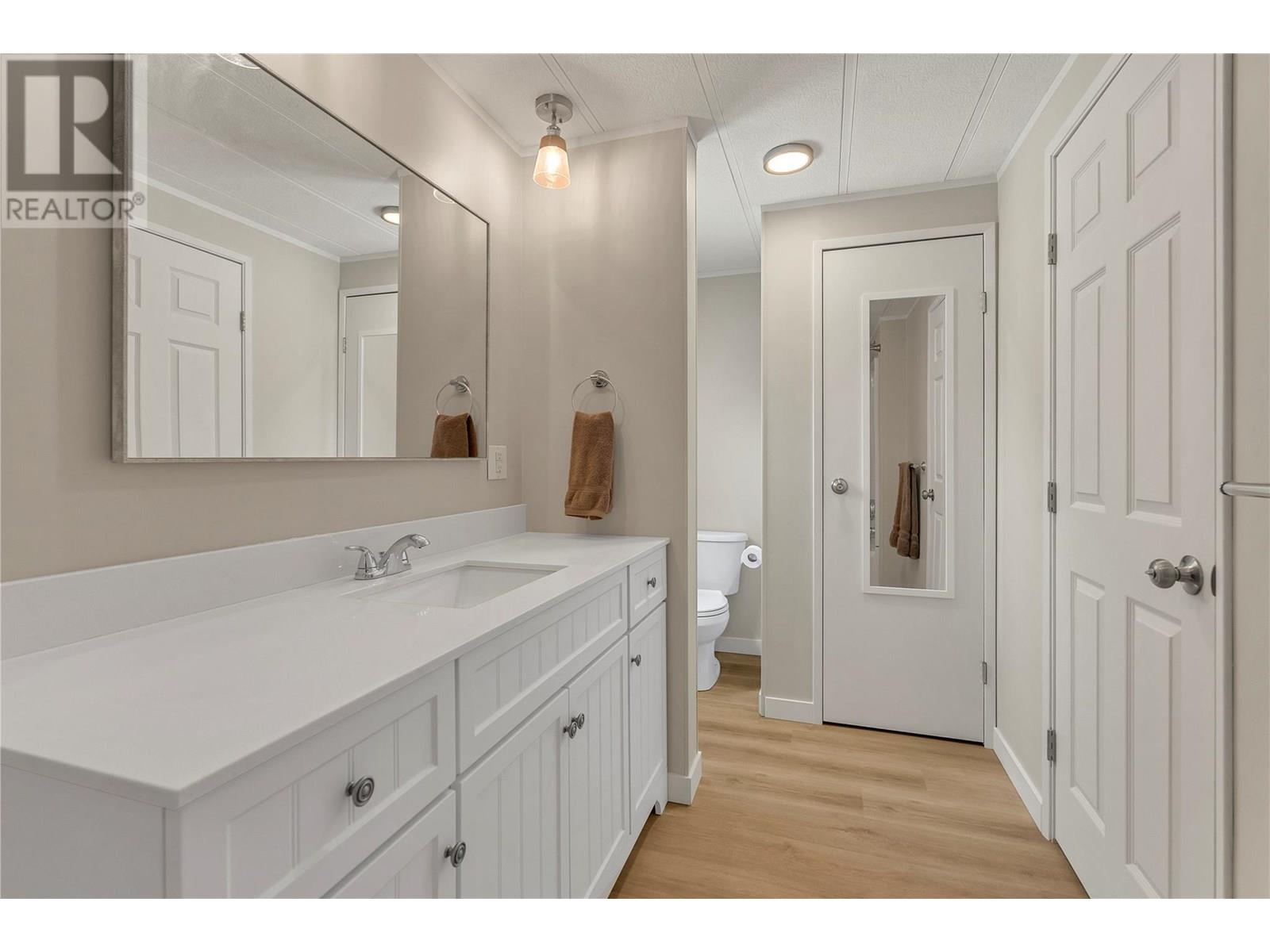 1701 Penticton Avenue Unit# 305, Penticton, British Columbia  V2A 2N5 - Photo 12 - 10352078