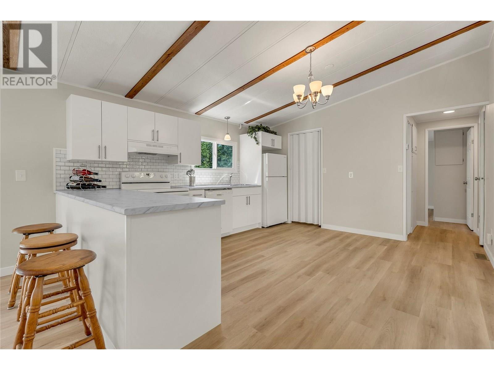 1701 Penticton Avenue Unit# 305, Penticton, British Columbia  V2A 2N5 - Photo 6 - 10352078