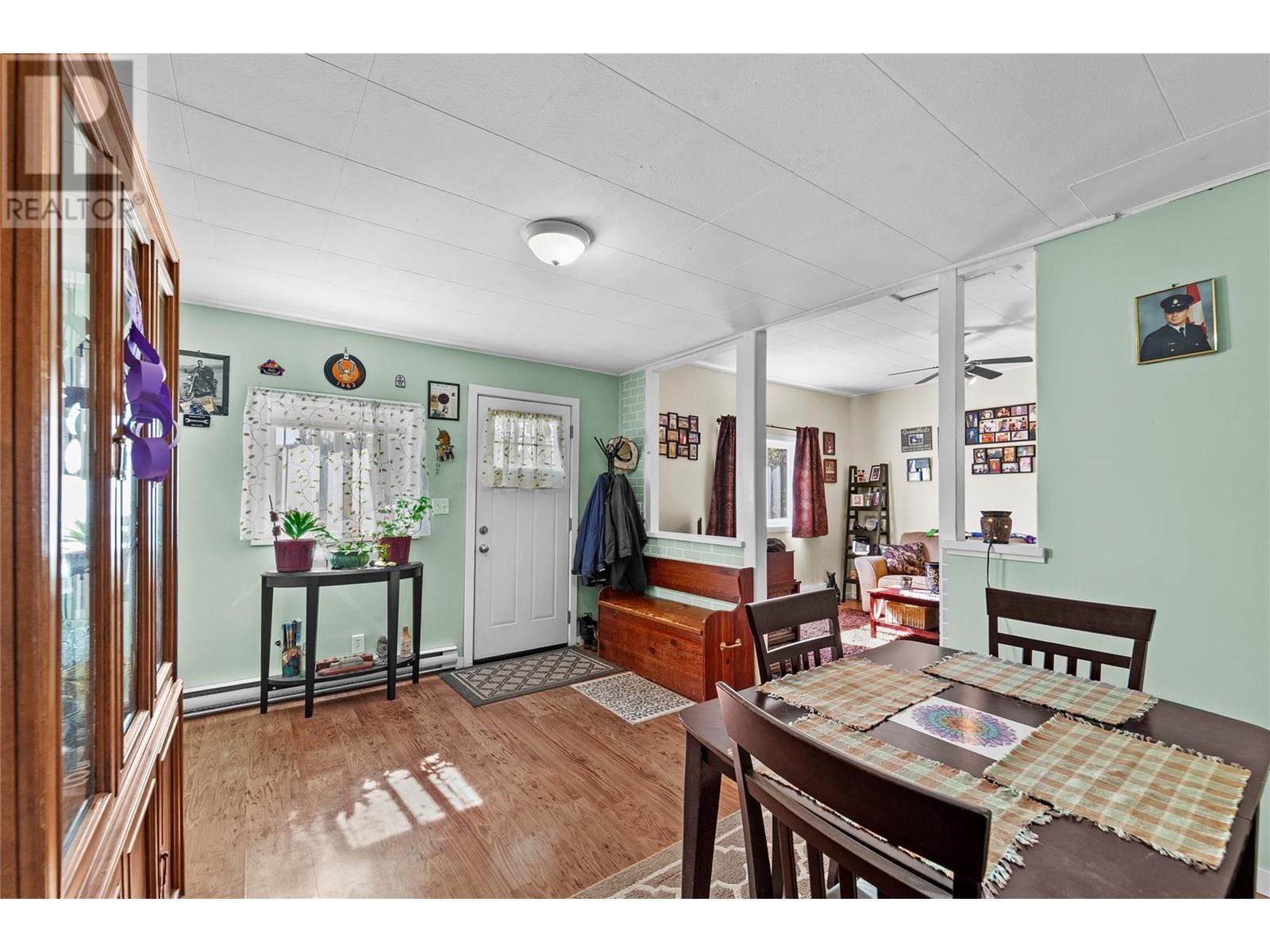 1551 Blair Street, Merritt, British Columbia  V1K 1B8 - Photo 4 - 10352142