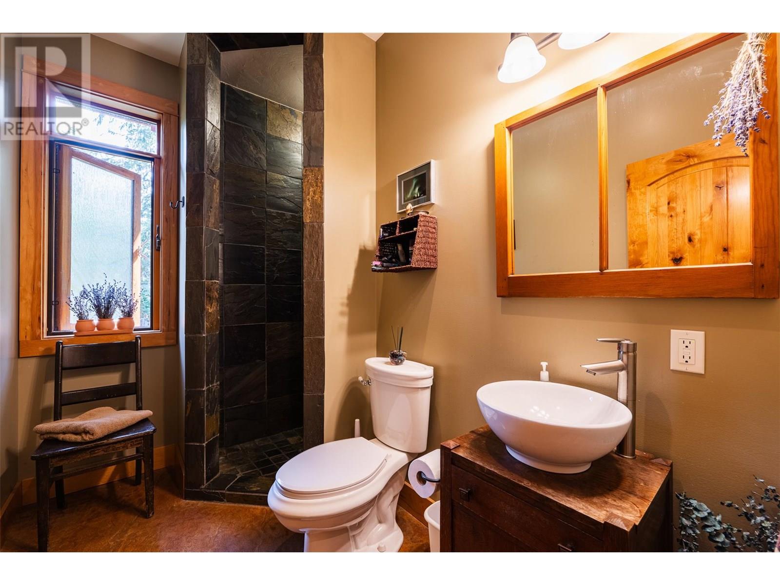 4306 View Ridge Road, Nelson, British Columbia  V0G 2G3 - Photo 13 - 10352054