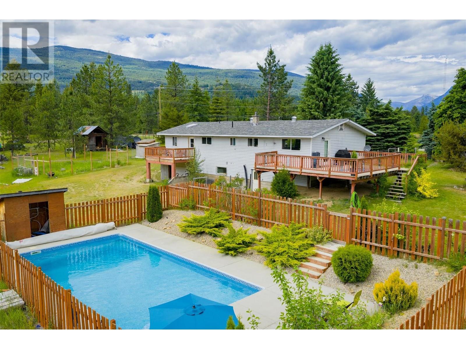 3860 Gage Road, Krestova, British Columbia  V0G 1H2 - Photo 1 - 10351553