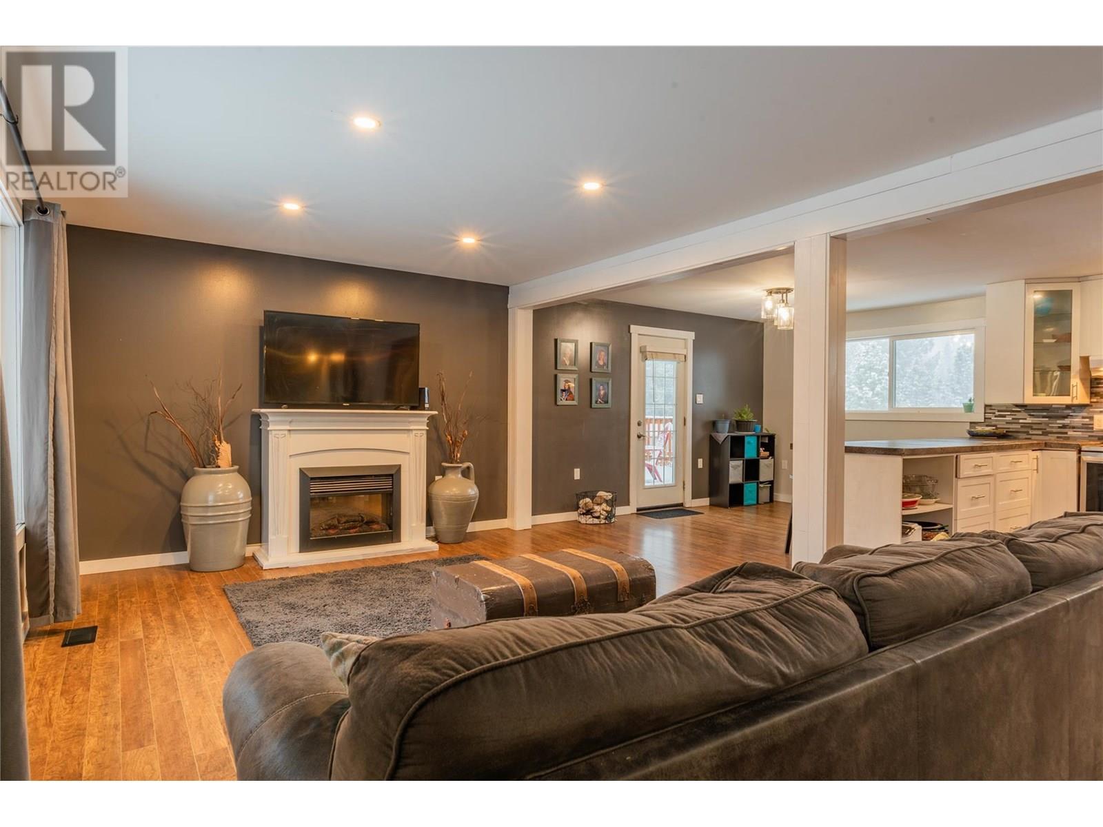 3860 Gage Road, Krestova, British Columbia  V0G 1H2 - Photo 26 - 10351553