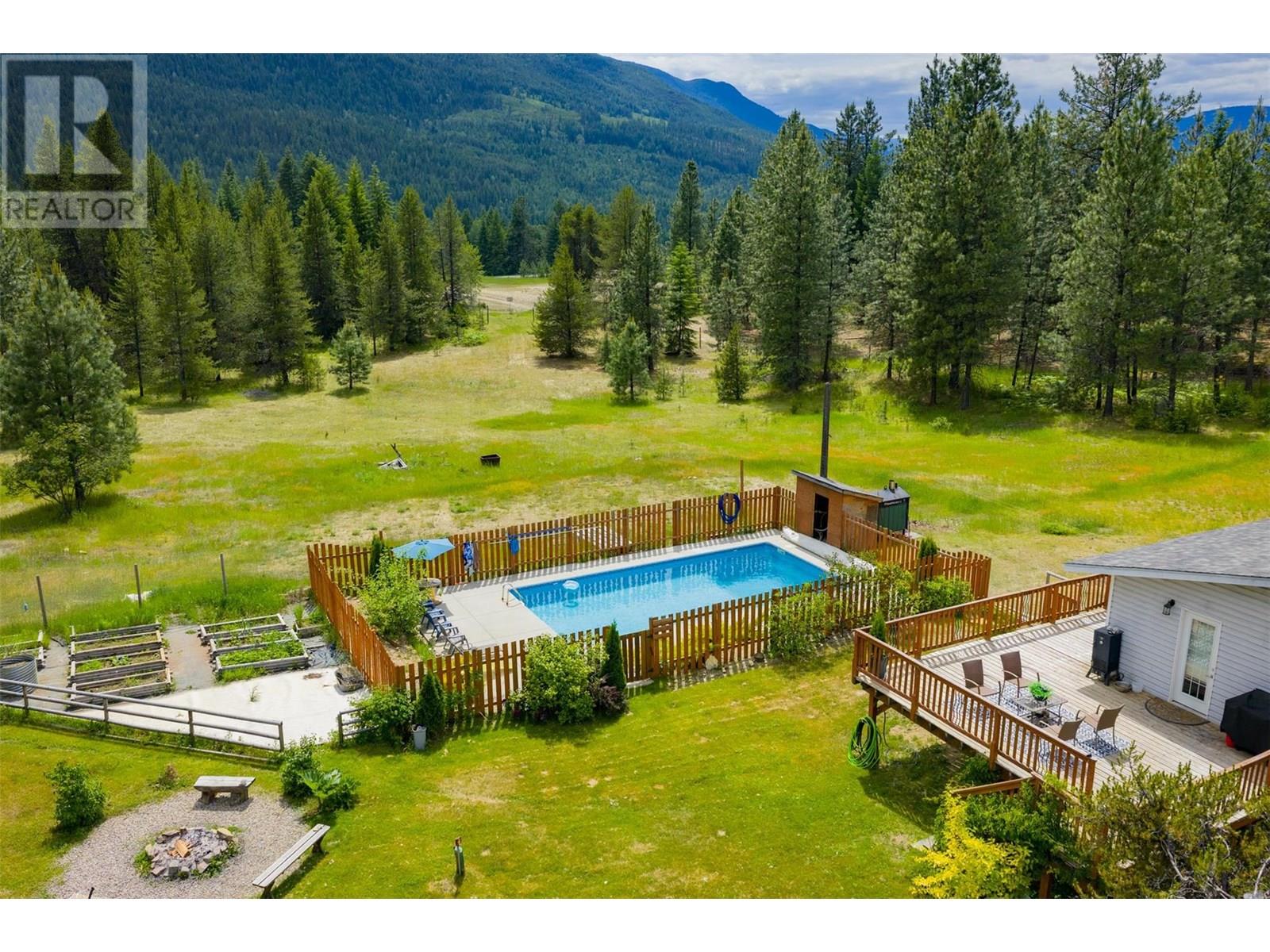 3860 Gage Road, Krestova, British Columbia  V0G 1H2 - Photo 4 - 10351553