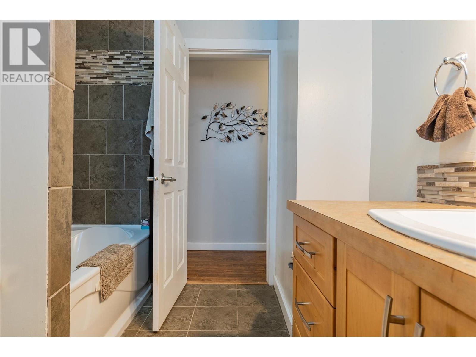 3860 Gage Road, Krestova, British Columbia  V0G 1H2 - Photo 43 - 10351553