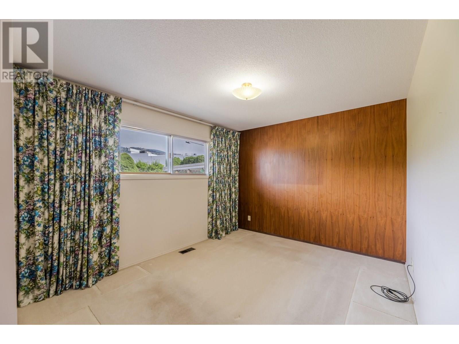 2450 Mckenzie Street, Penticton, British Columbia  V2A 6H7 - Photo 18 - 10351725