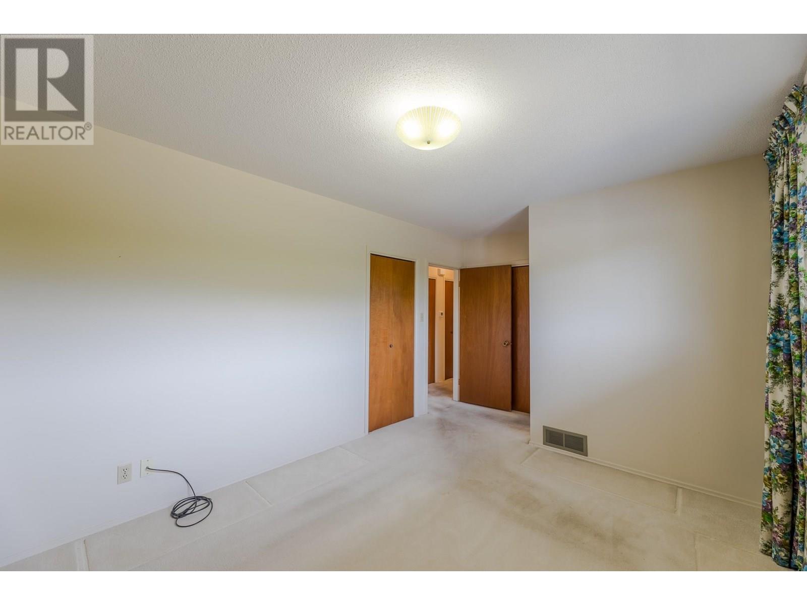 2450 Mckenzie Street, Penticton, British Columbia  V2A 6H7 - Photo 19 - 10351725