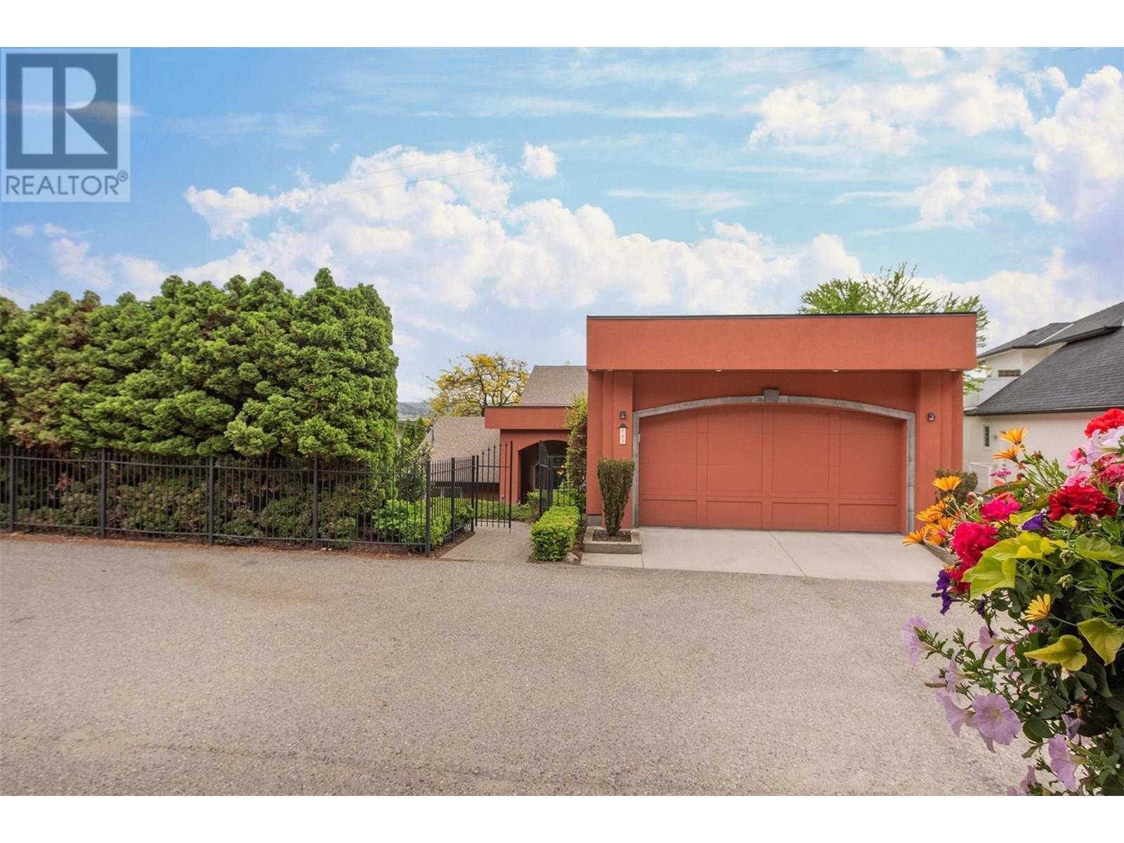 683 Westside Road S, West Kelowna, British Columbia  V1Z 3S2 - Photo 11 - 10352137