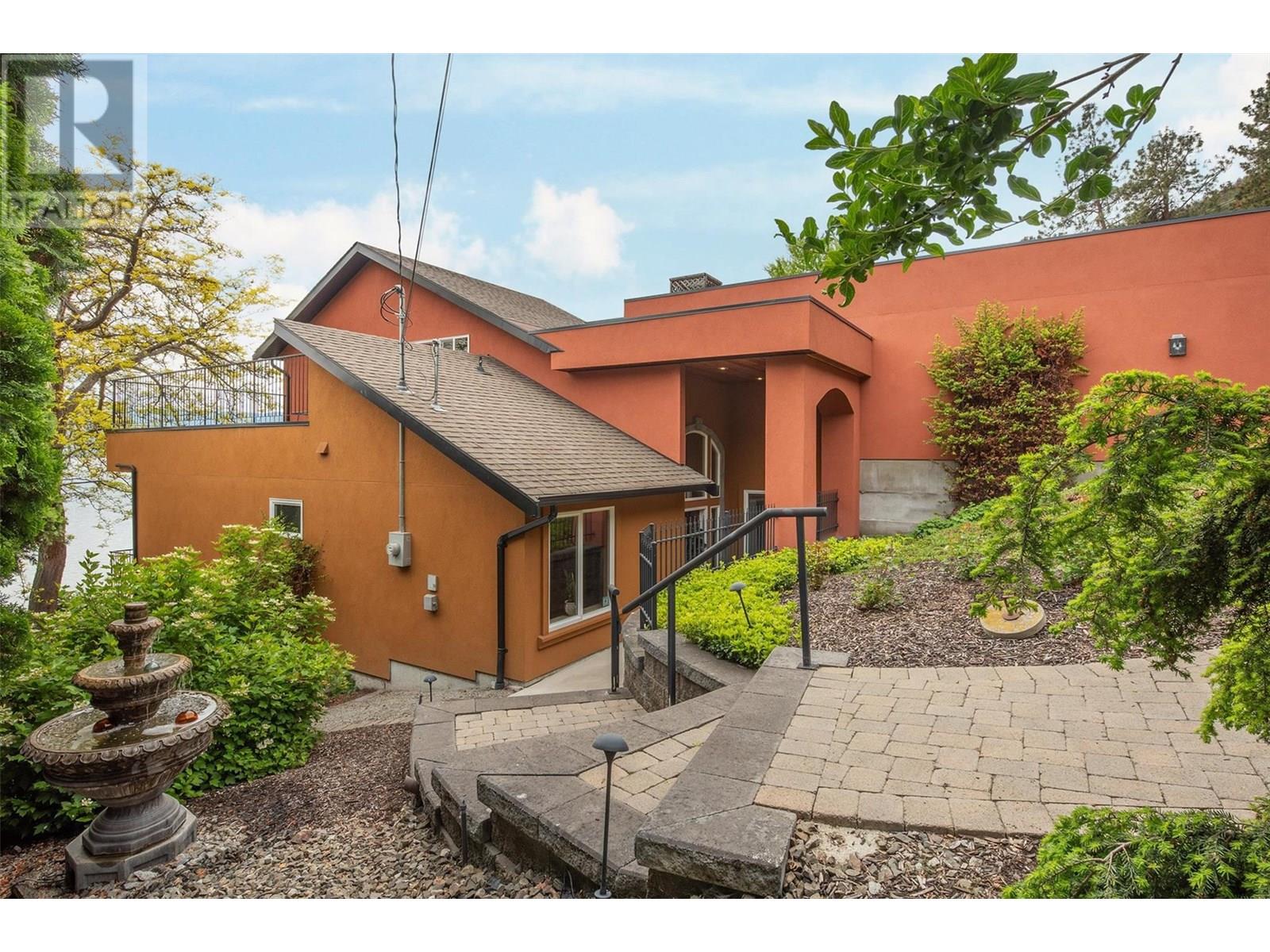 683 Westside Road S, West Kelowna, British Columbia  V1Z 3S2 - Photo 14 - 10352137