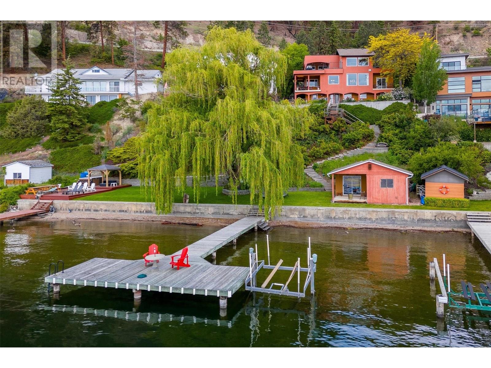 683 Westside Road S, West Kelowna, British Columbia  V1Z 3S2 - Photo 2 - 10352137