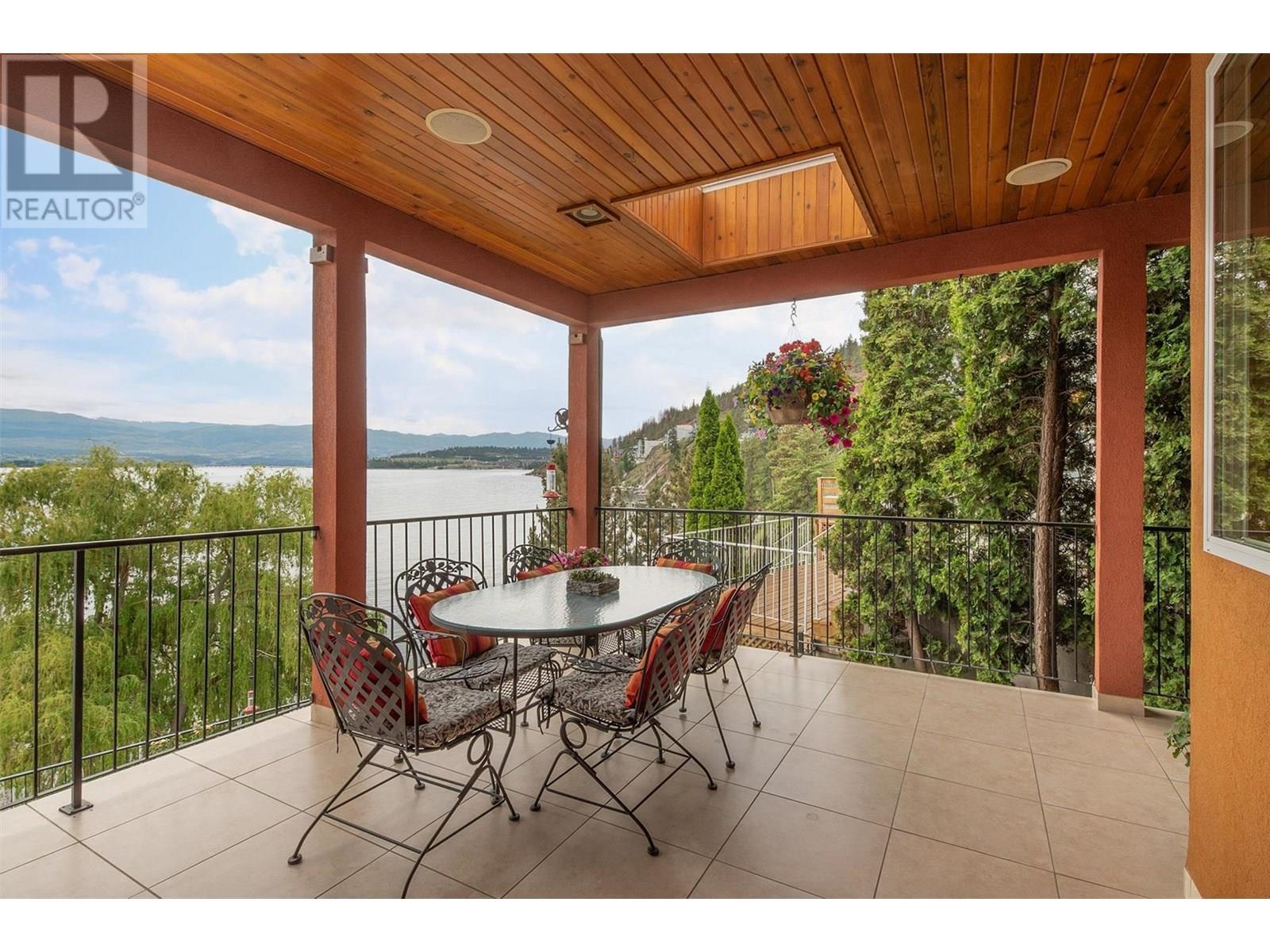 683 Westside Road S, West Kelowna, British Columbia  V1Z 3S2 - Photo 29 - 10352137