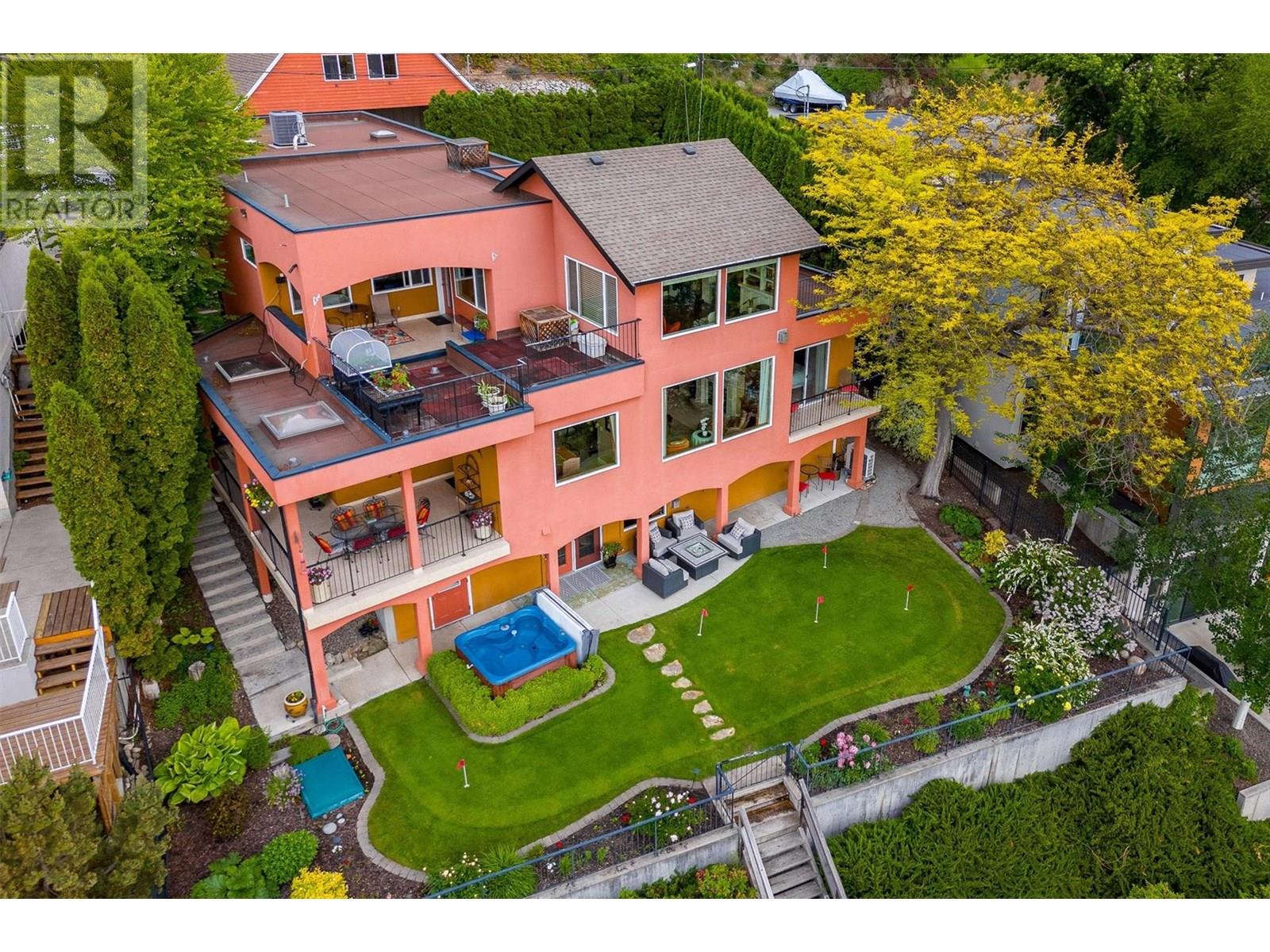 683 Westside Road S, West Kelowna, British Columbia  V1Z 3S2 - Photo 3 - 10352137