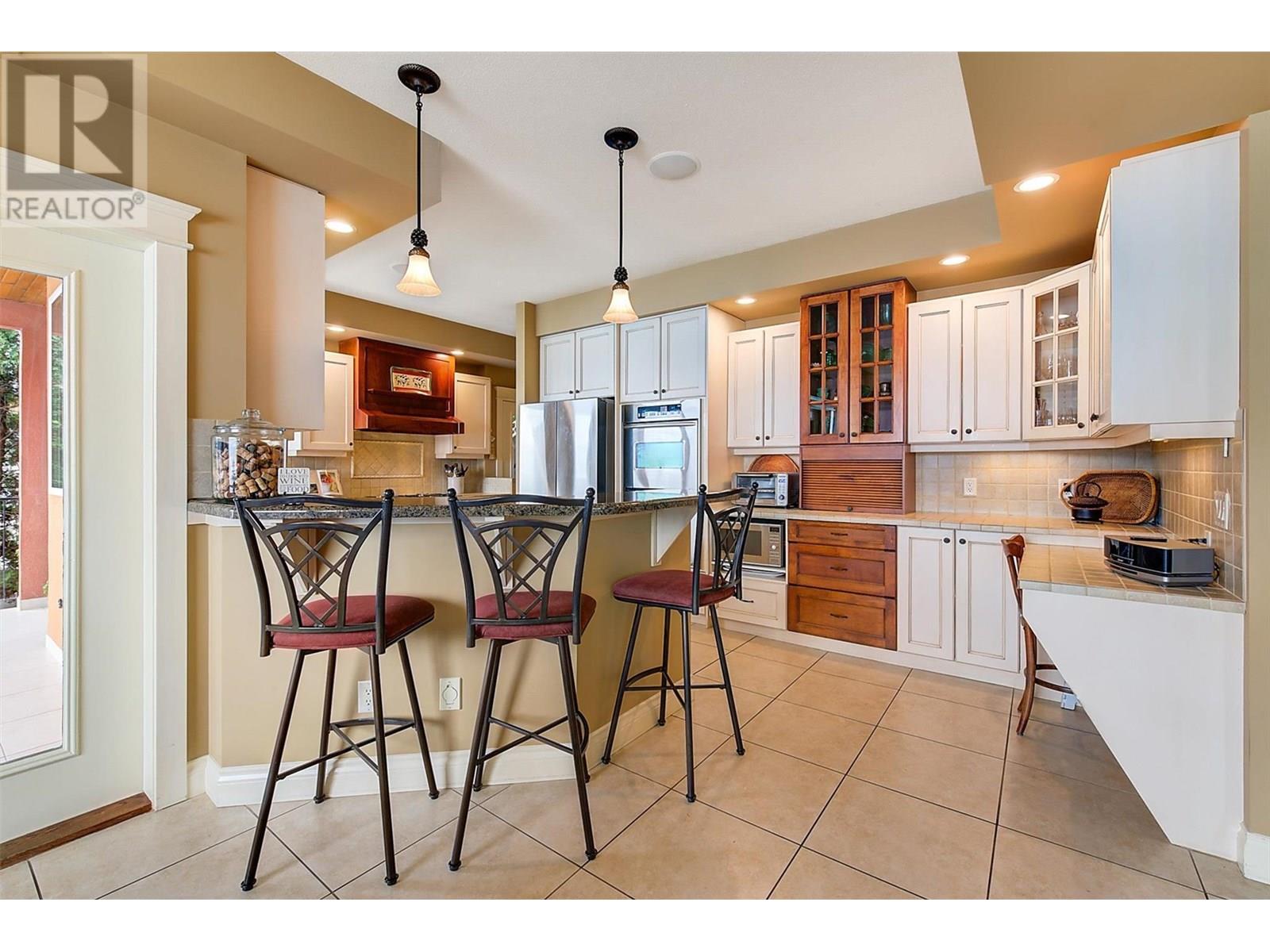 683 Westside Road S, West Kelowna, British Columbia  V1Z 3S2 - Photo 30 - 10352137
