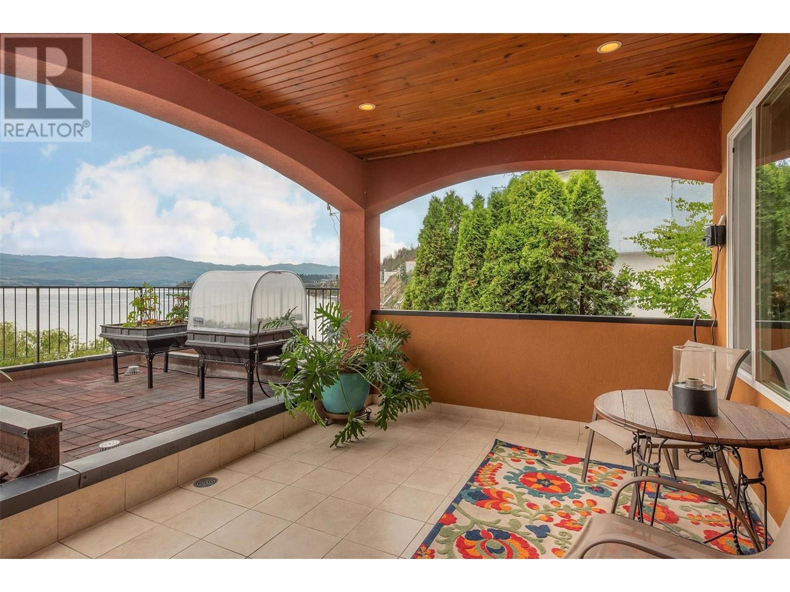683 Westside Road S, West Kelowna, British Columbia  V1Z 3S2 - Photo 55 - 10352137