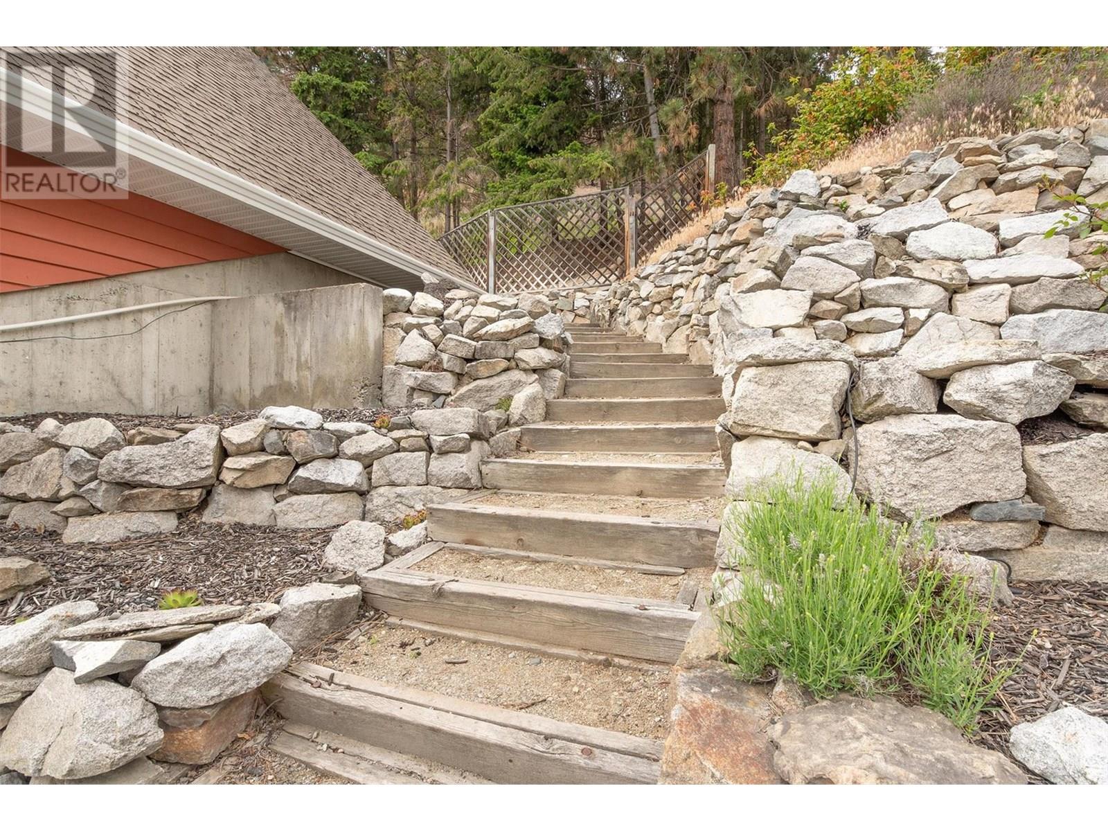 683 Westside Road S, West Kelowna, British Columbia  V1Z 3S2 - Photo 75 - 10352137