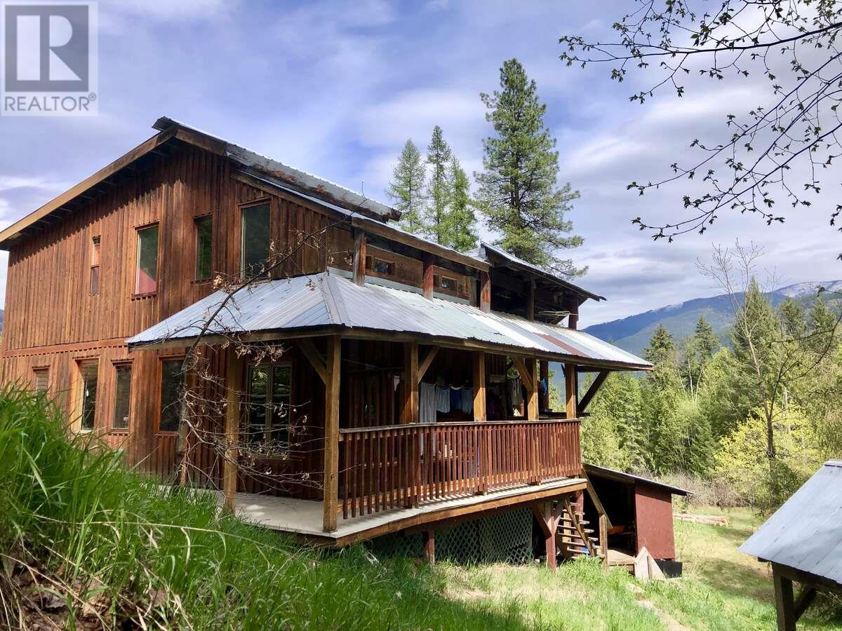 6119 Slocan River Road, Appledale, British Columbia  V0G 2J0 - Photo 1 - 10352161