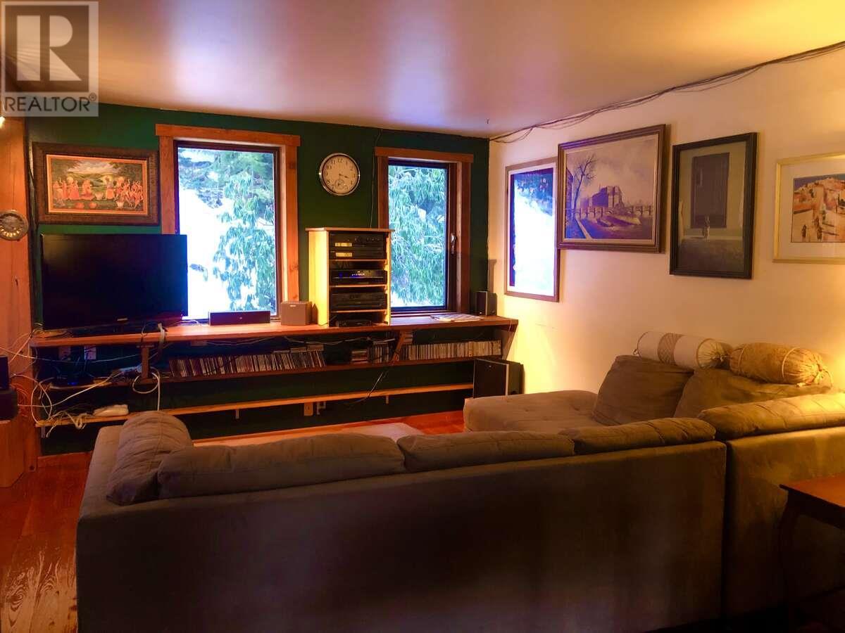 6119 Slocan River Road, Appledale, British Columbia  V0G 2J0 - Photo 16 - 10352161