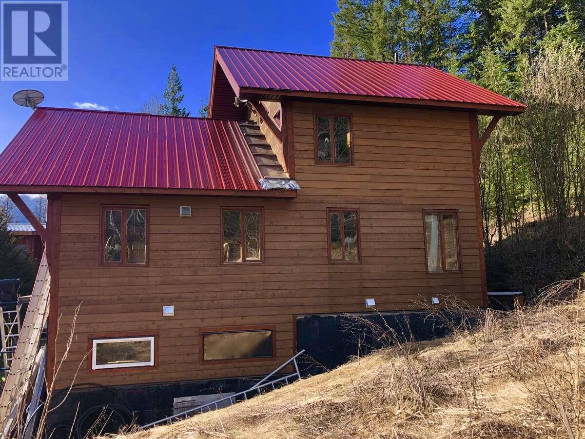 6119 Slocan River Road, Appledale, British Columbia  V0G 2J0 - Photo 24 - 10352161