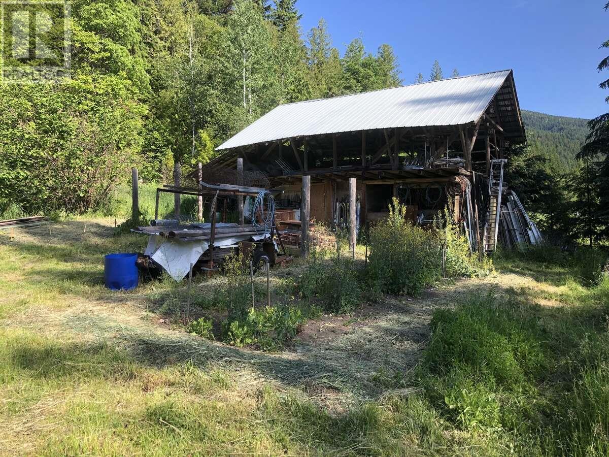 6119 Slocan River Road, Appledale, British Columbia  V0G 2J0 - Photo 25 - 10352161