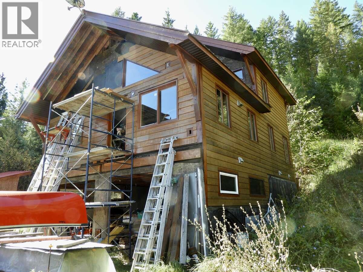 6119 Slocan River Road, Appledale, British Columbia  V0G 2J0 - Photo 34 - 10352161