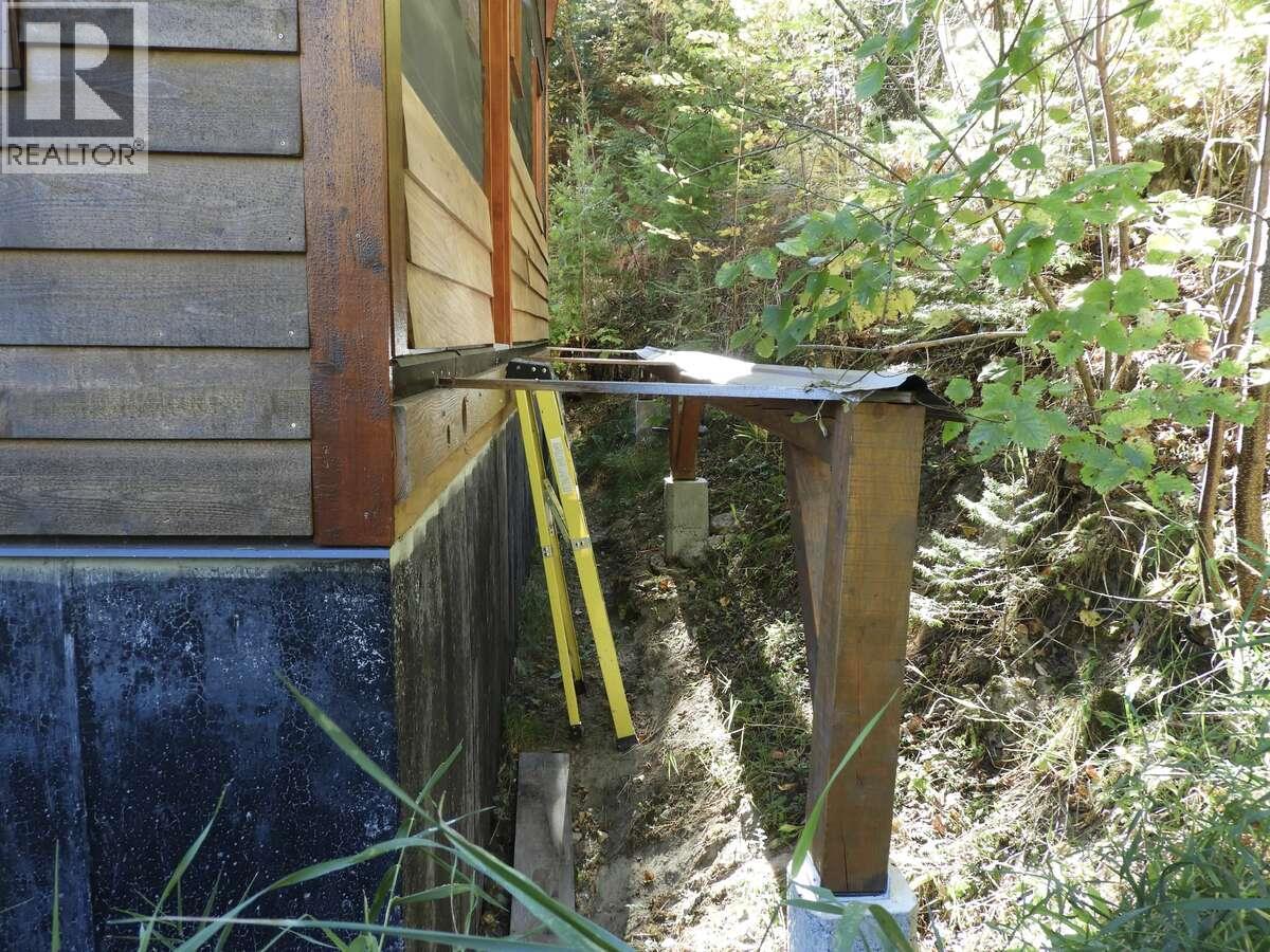 6119 Slocan River Road, Appledale, British Columbia  V0G 2J0 - Photo 36 - 10352161