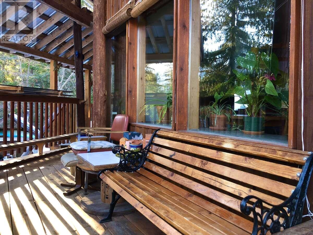 6119 Slocan River Road, Appledale, British Columbia  V0G 2J0 - Photo 6 - 10352161