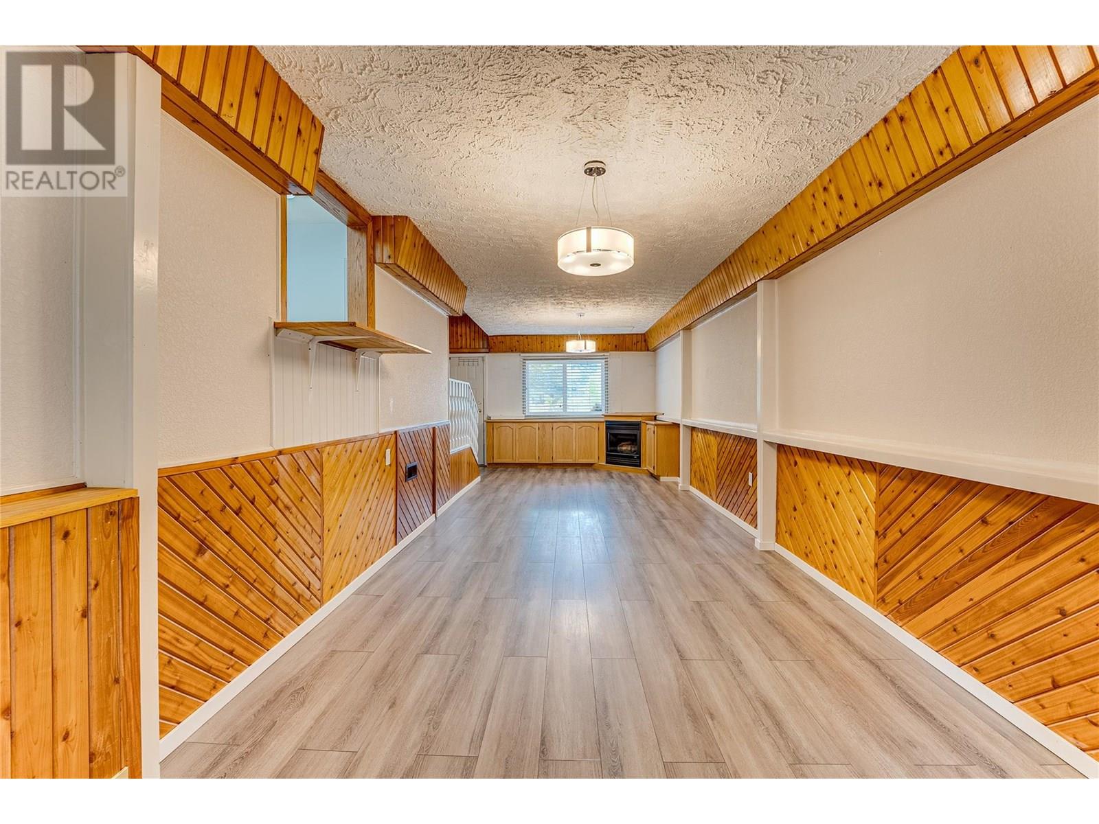 2304 18 Street, Vernon, British Columbia  V1T 3Z8 - Photo 11 - 10352112
