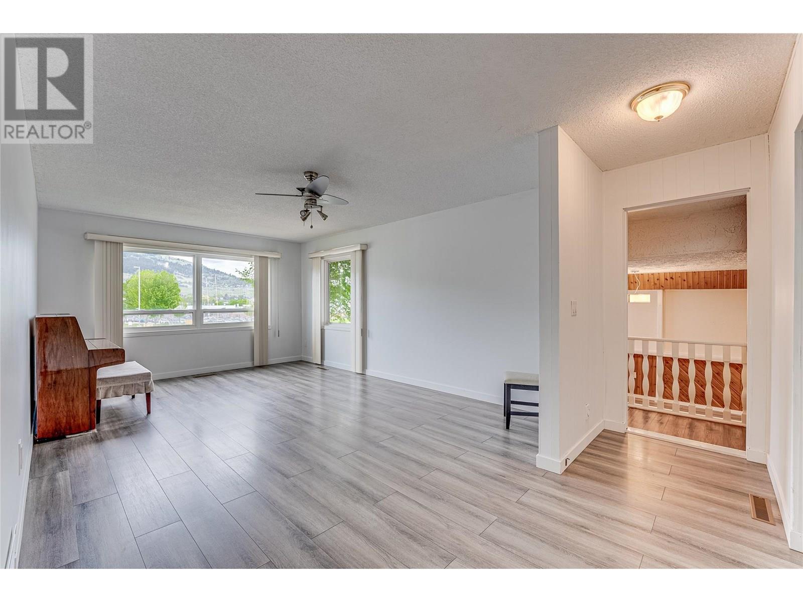 2304 18 Street, Vernon, British Columbia  V1T 3Z8 - Photo 14 - 10352112