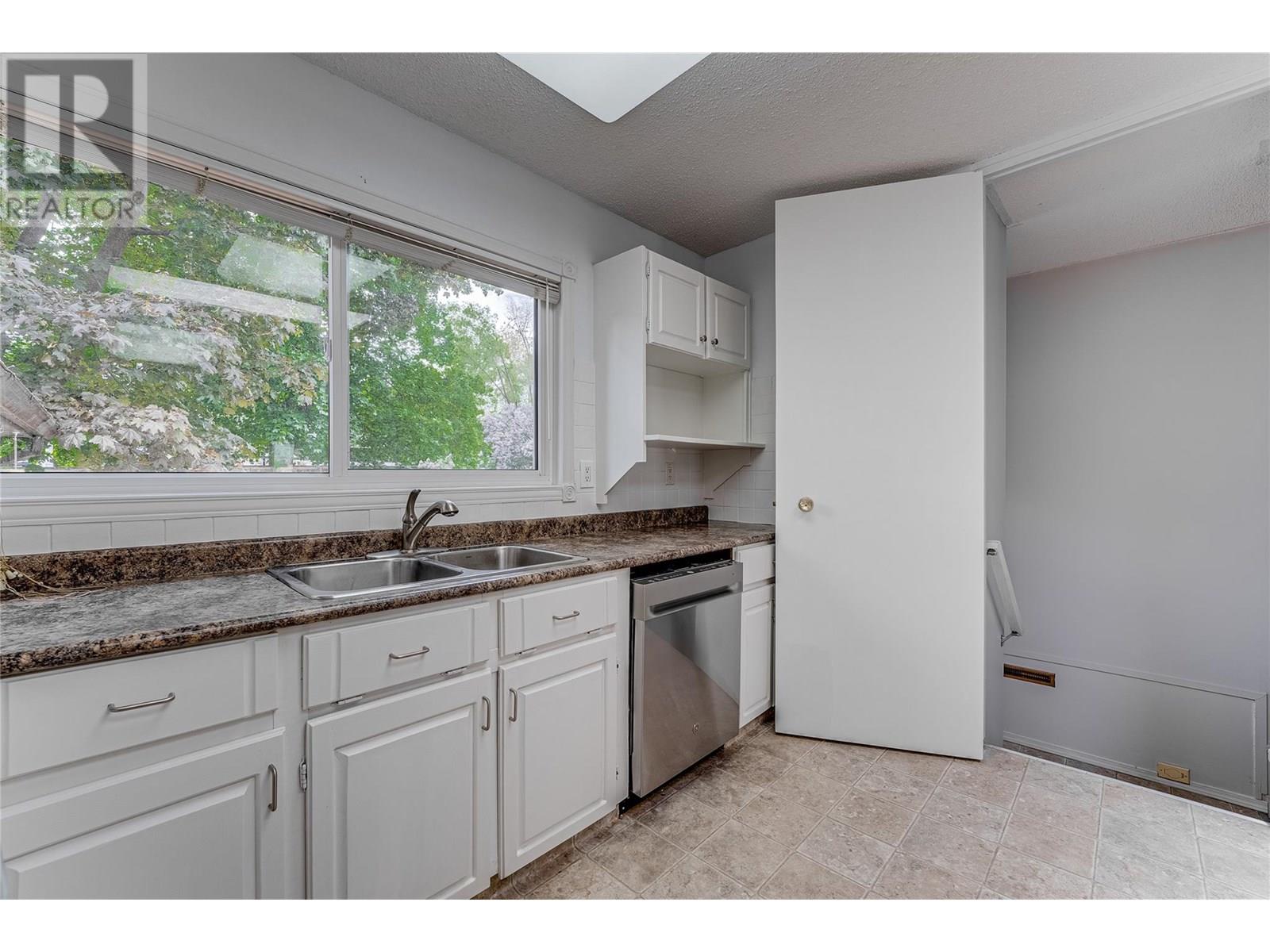 2304 18 Street, Vernon, British Columbia  V1T 3Z8 - Photo 23 - 10352112