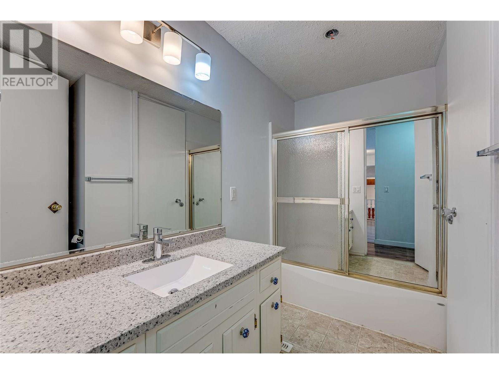 2304 18 Street, Vernon, British Columbia  V1T 3Z8 - Photo 28 - 10352112