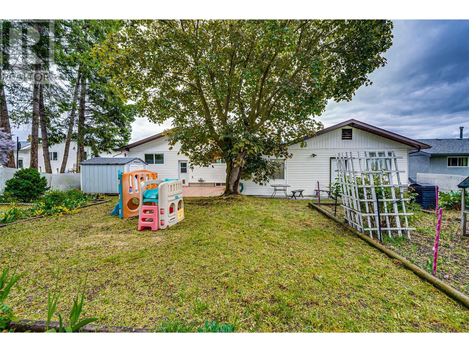 2304 18 Street, Vernon, British Columbia  V1T 3Z8 - Photo 58 - 10352112