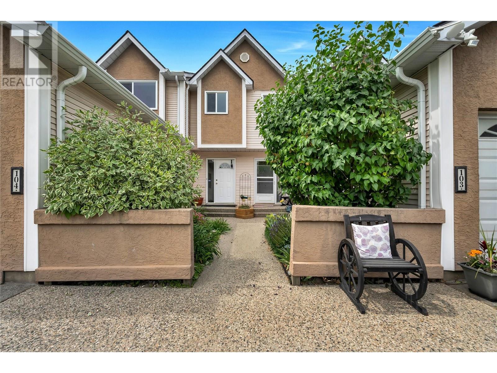 160 Celano Crescent Unit# 104, Kelowna, British Columbia  V1V 1X9 - Photo 1 - 10351947