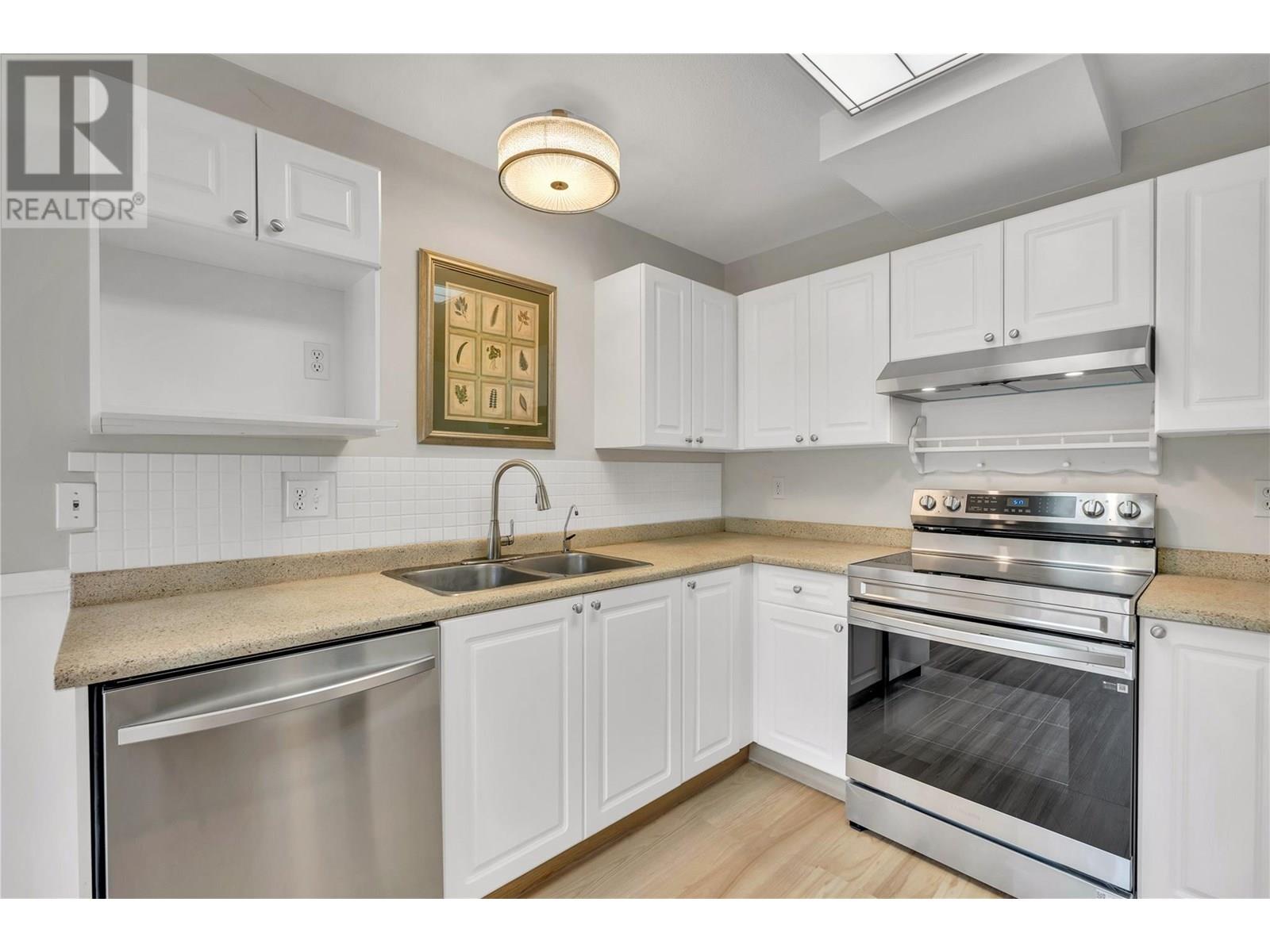 160 Celano Crescent Unit# 104, Kelowna, British Columbia  V1V 1X9 - Photo 13 - 10351947
