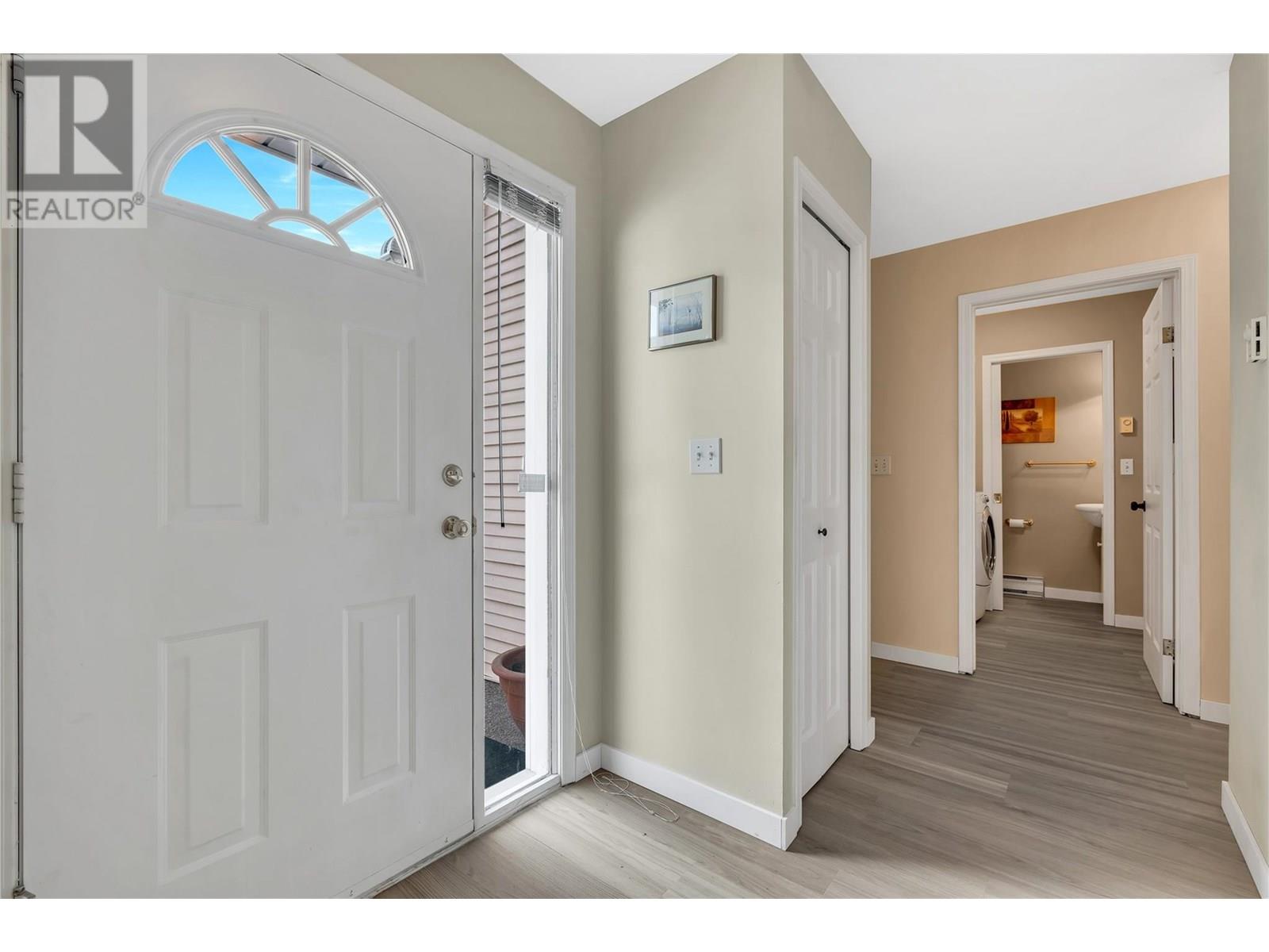 160 Celano Crescent Unit# 104, Kelowna, British Columbia  V1V 1X9 - Photo 5 - 10351947