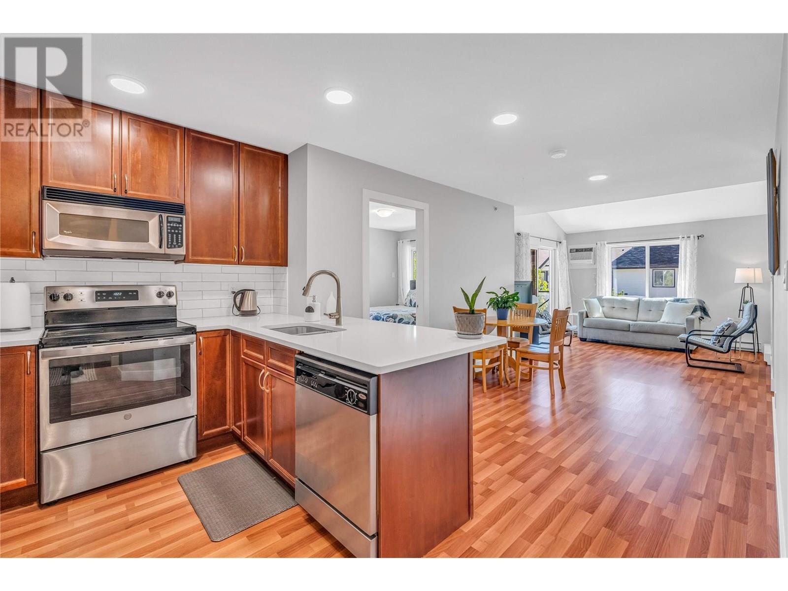 256 Hastings Avenue Unit# 403, Penticton, British Columbia  V2A 2V6 - Photo 17 - 10351936